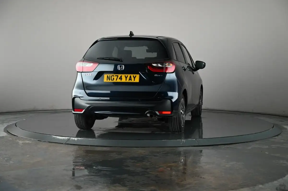 2025-honda-jazz-15-i-mmd-advance-big-21