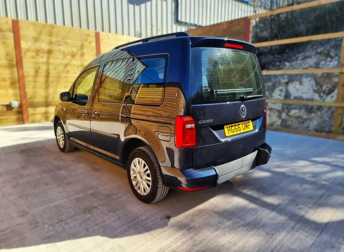 2017-volkswagen-caddy-maxi-life-20tdi-c20-102ps-dsg-big-12