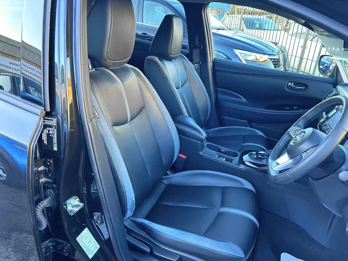 2023-nissan-leaf-e-tekna-39kwh-big-19