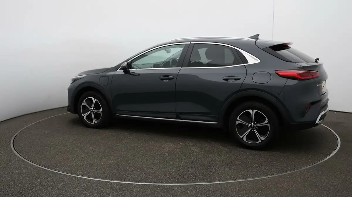 2023-kia-xceed-16-gdi-3-big-39