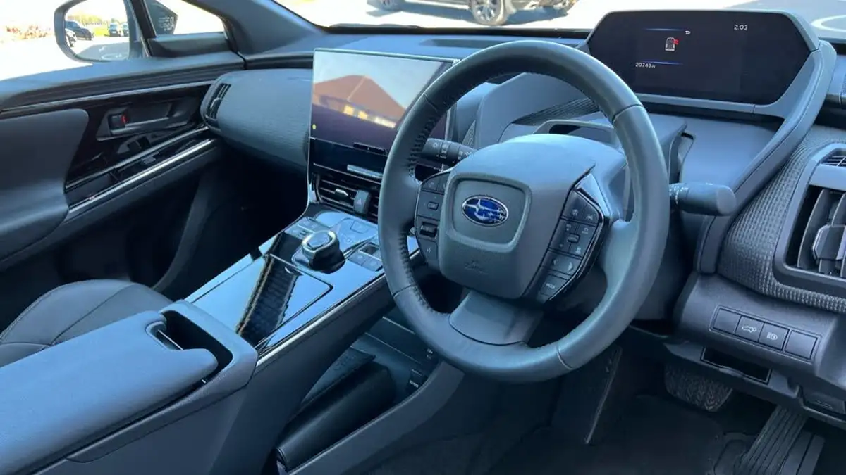 2023-subaru-solterra-e-touring-big-8