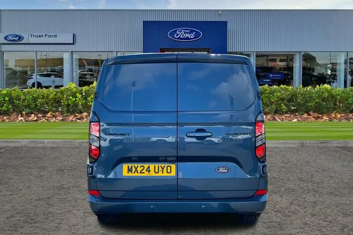 2023-ford-transit-custom-20tdci-280-l1h1-limited-136pseu6e-panel-van-1996cc-big-11