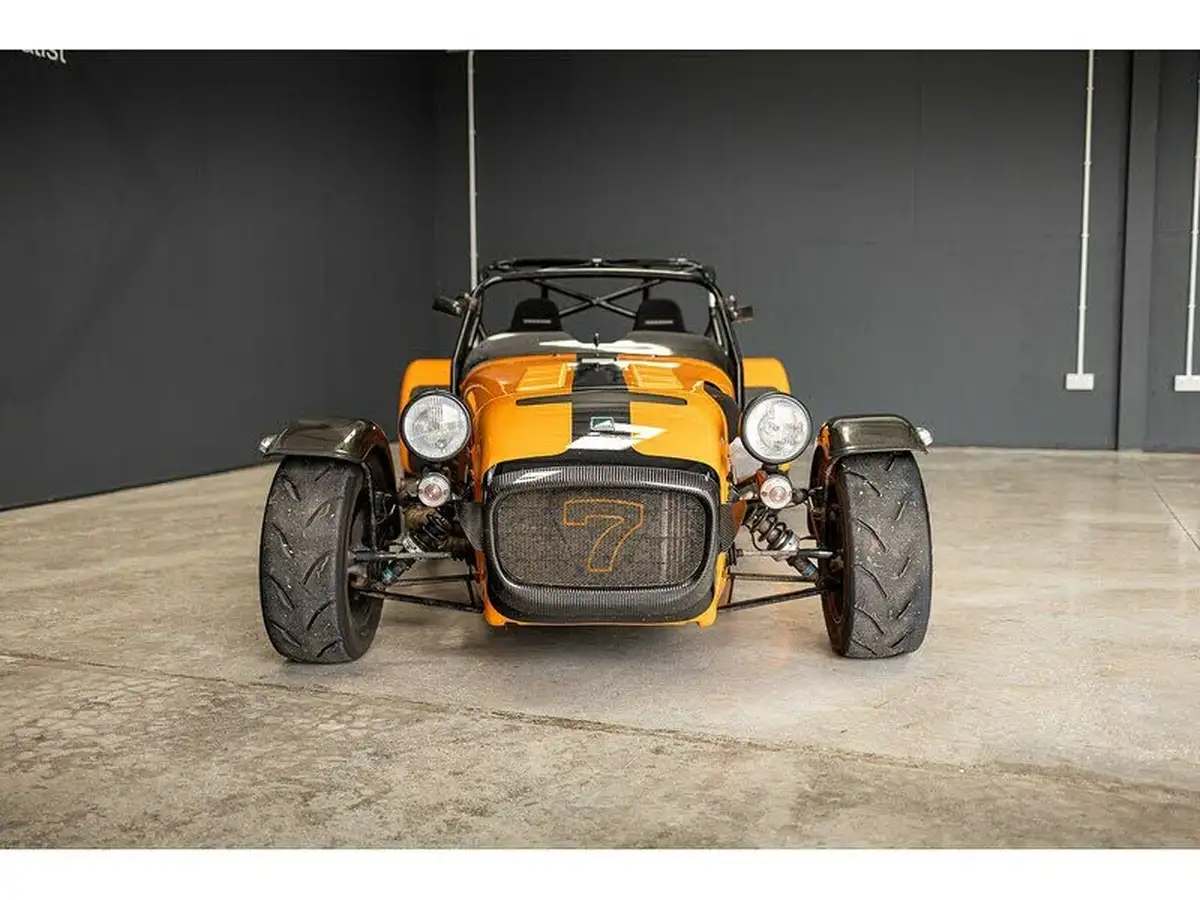 2013-caterham-seven-06-160-big-10