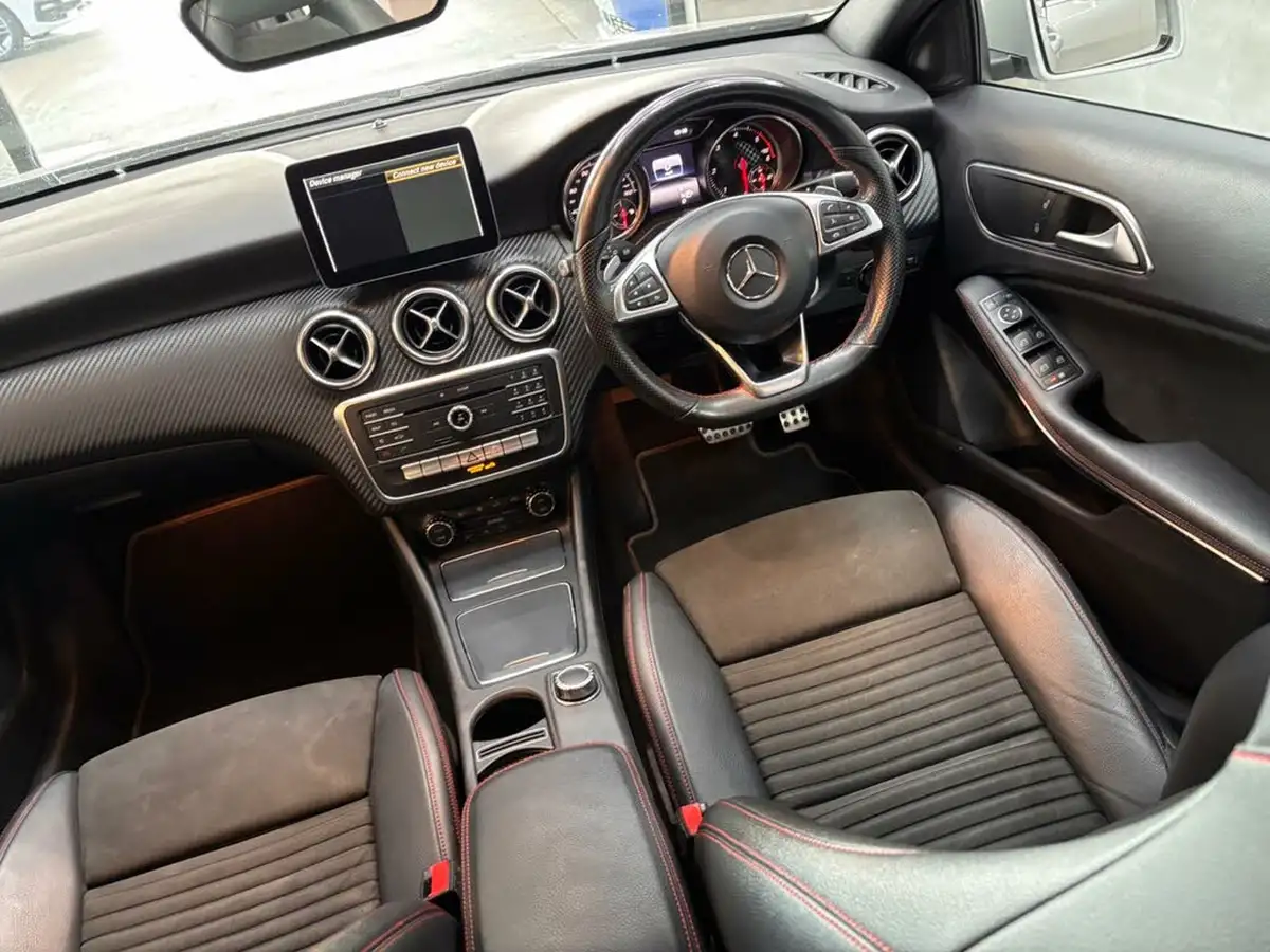 2017-mercedes-benz-a-class-21d-a200d-amg-line-ss-7g-dct-big-15