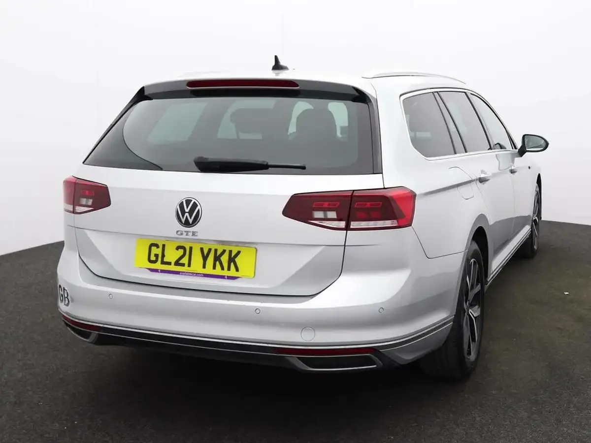 2021-volkswagen-passat-14-tsi-gte-estate-5d-big-4