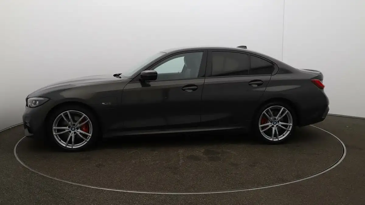 2022-bmw-3-series-20-330e-m-sport-pro-edition-saloon-4d-big-57