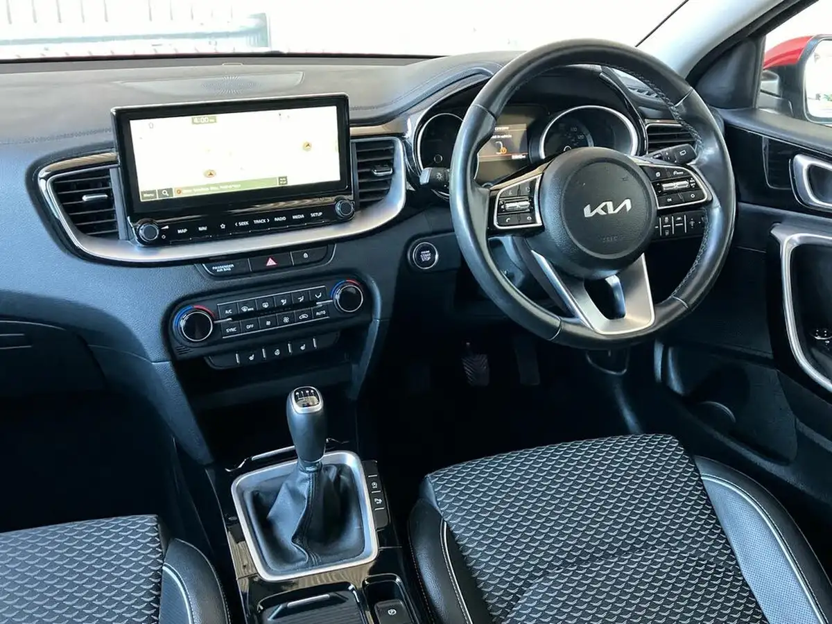 2021-kia-xceed-15-t-gdi-3-big-40