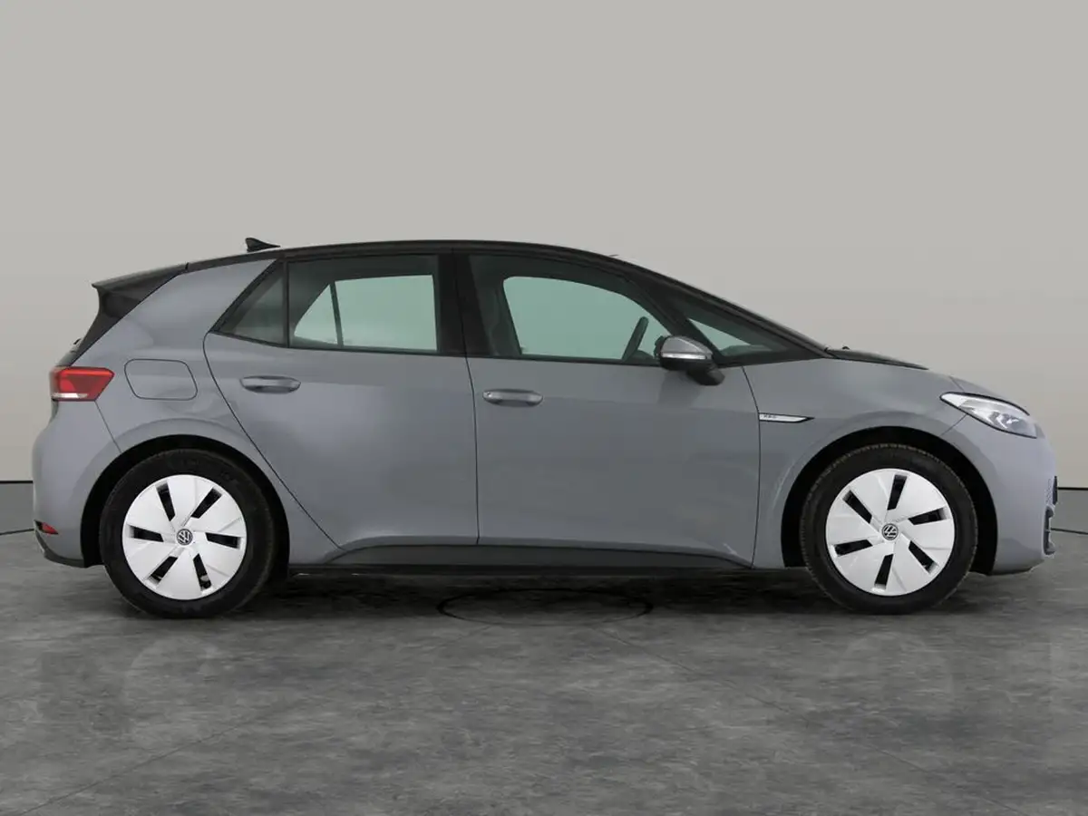 2020-volkswagen-id3-e-life-big-3