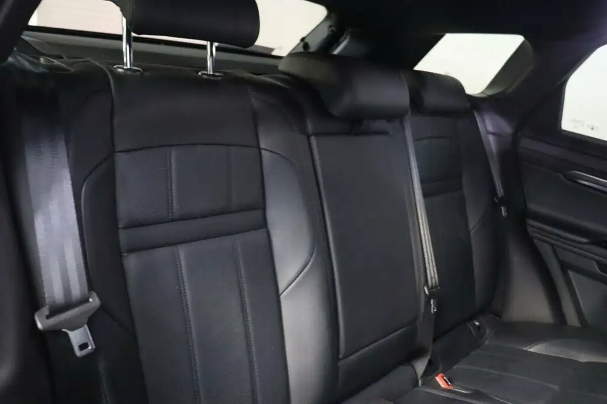 2021-land-rover-range-rover-evoque-15-p300e-r-dynamic-s-big-42