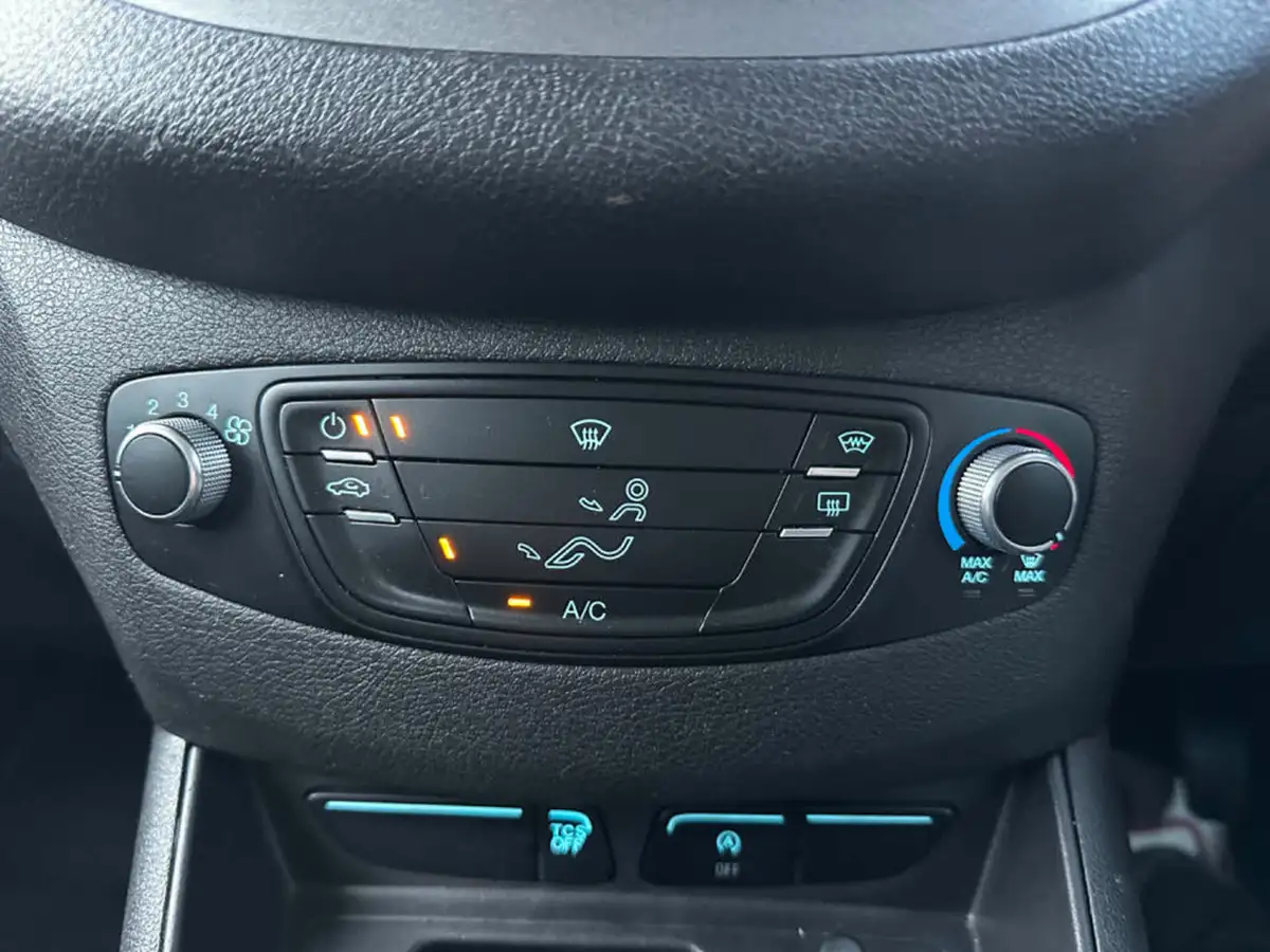 2019-ford-transit-courier-15tdci-trend-100pseu6dt-big-21