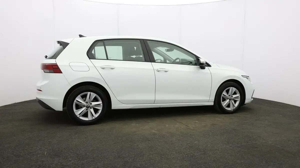 2022-volkswagen-golf-15-tsi-life-150ps-hatchback-big-46