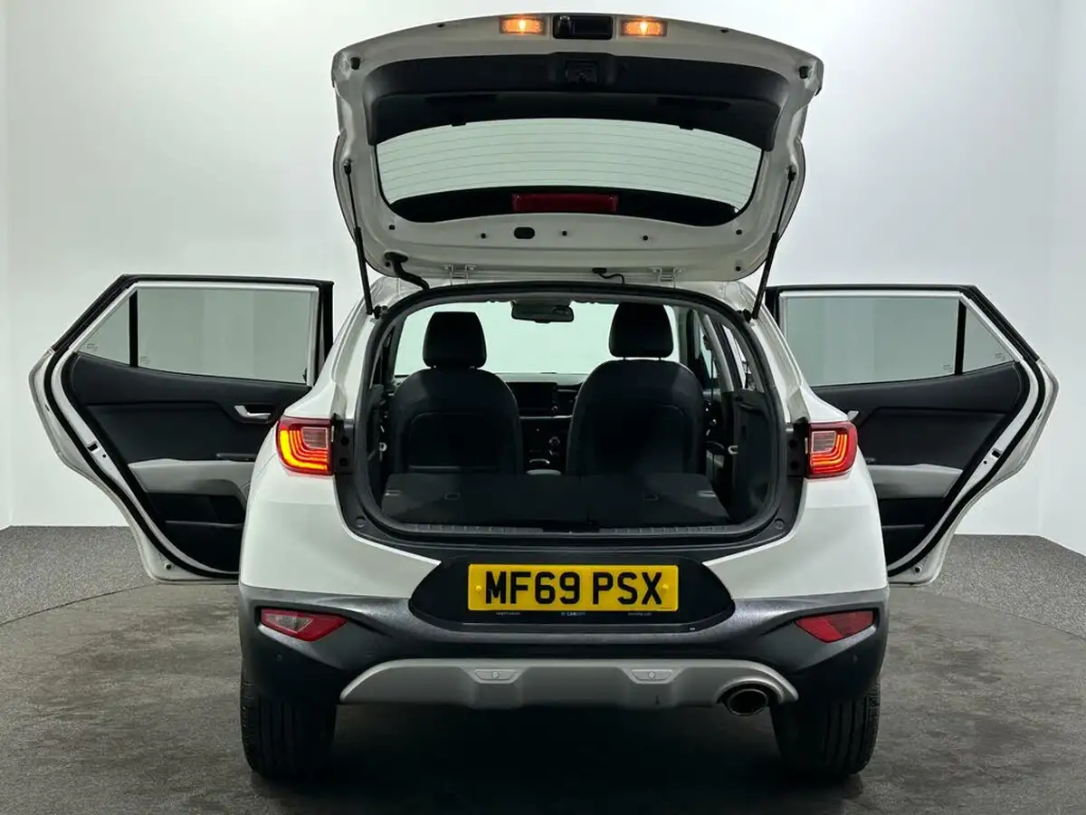 2019-kia-stonic-10-t-gdi-4-dct-big-39