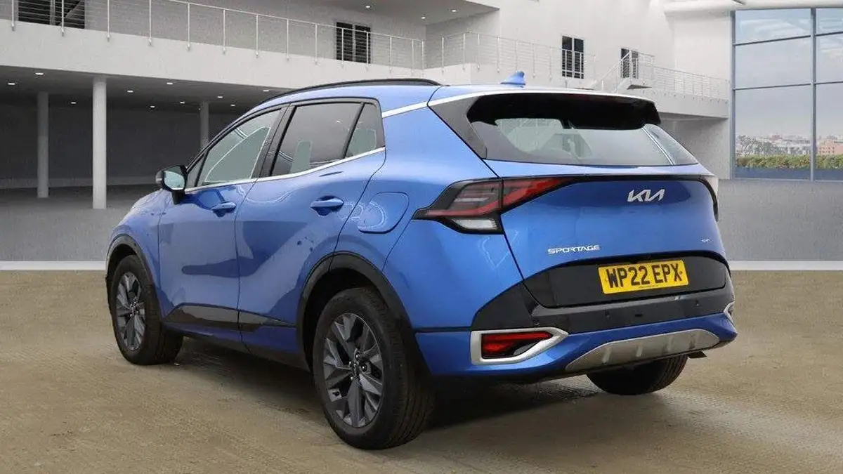 2022-kia-sportage-16-t-gdi-gt-line-226bhp-hev-1598cc-auto-big-2