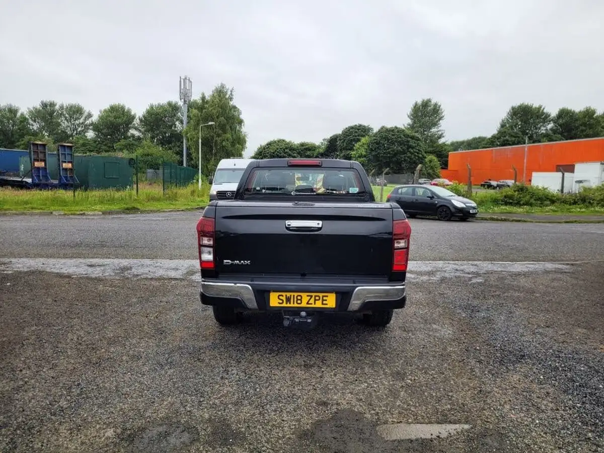 2018-isuzu-d-max-19td-yukon-double-pickup-big-6