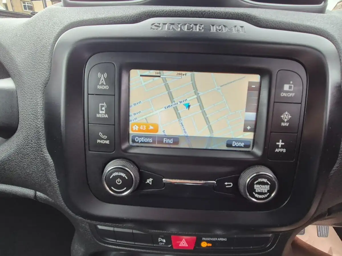 2016-jeep-renegade-16-multijet-ii-longitude-ss-big-16