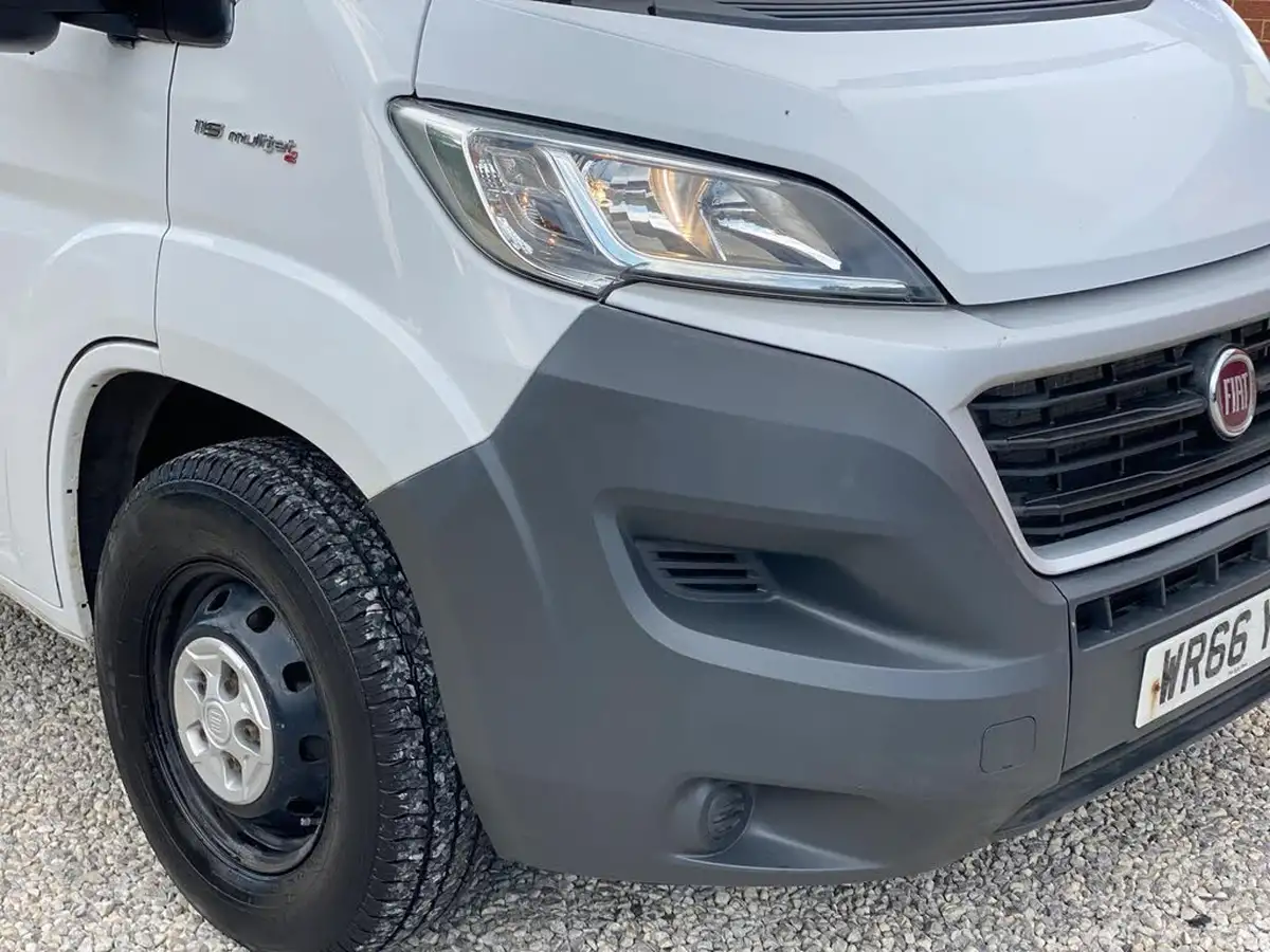 2017-fiat-ducato-20td-35-lh2-panel-big-28