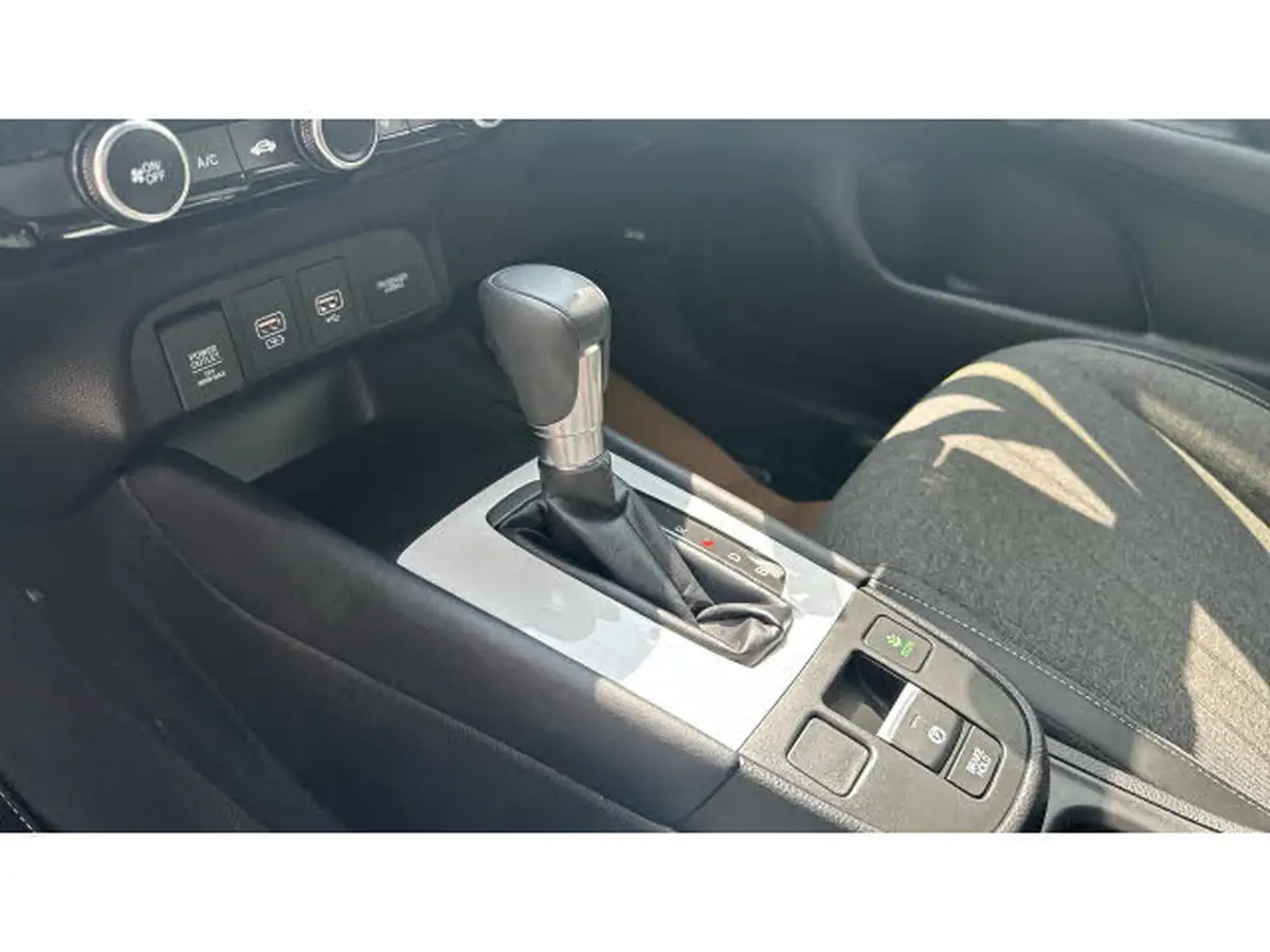 2023-honda-jazz-15-i-mmd-advance-big-12