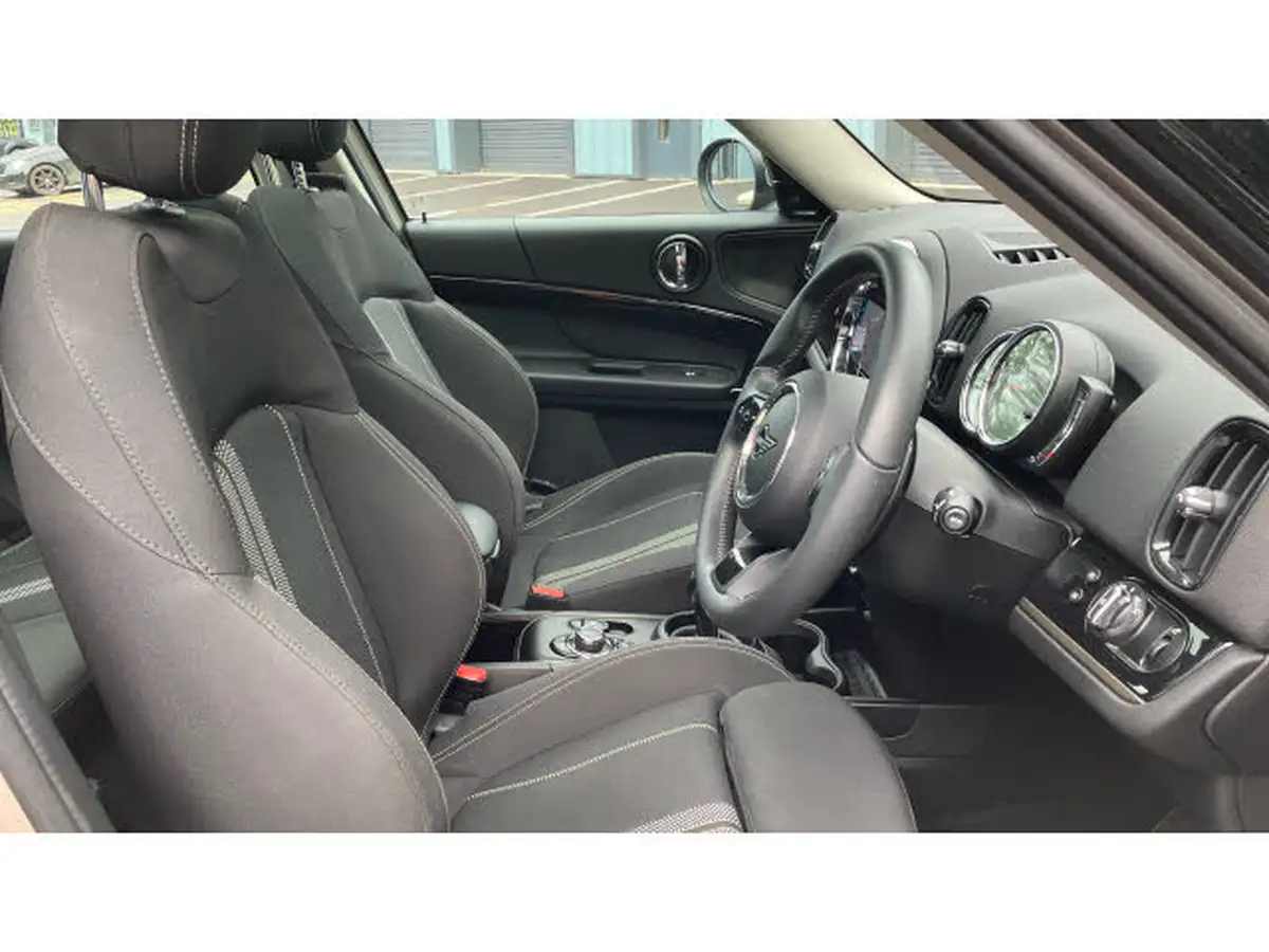 2022-mini-countryman-20-cooper-s-classic-premium-auto-big-10
