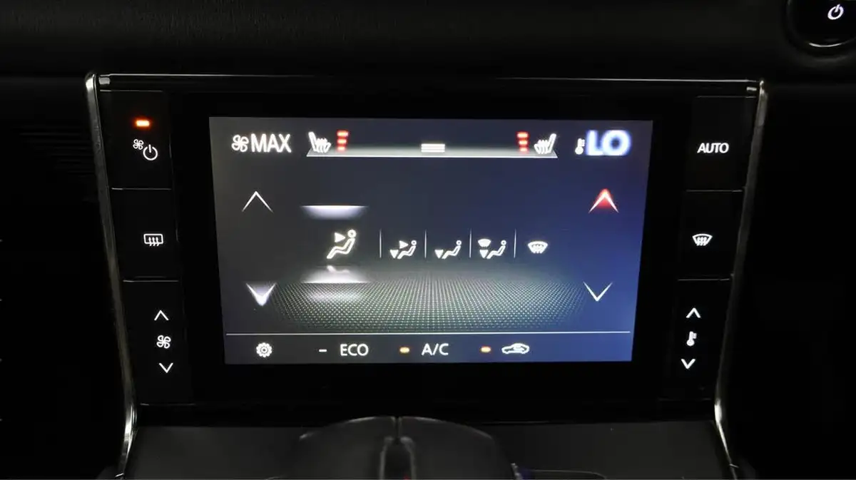 2021-mazda-mx-30-e-sport-lux-big-10
