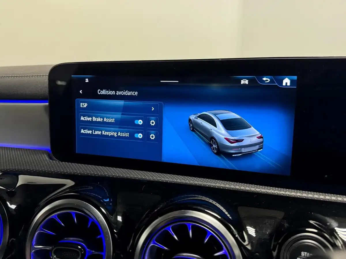 2023-mercedes-benz-cla-13-cla-200-amg-line-executive-coupe-4d-big-46