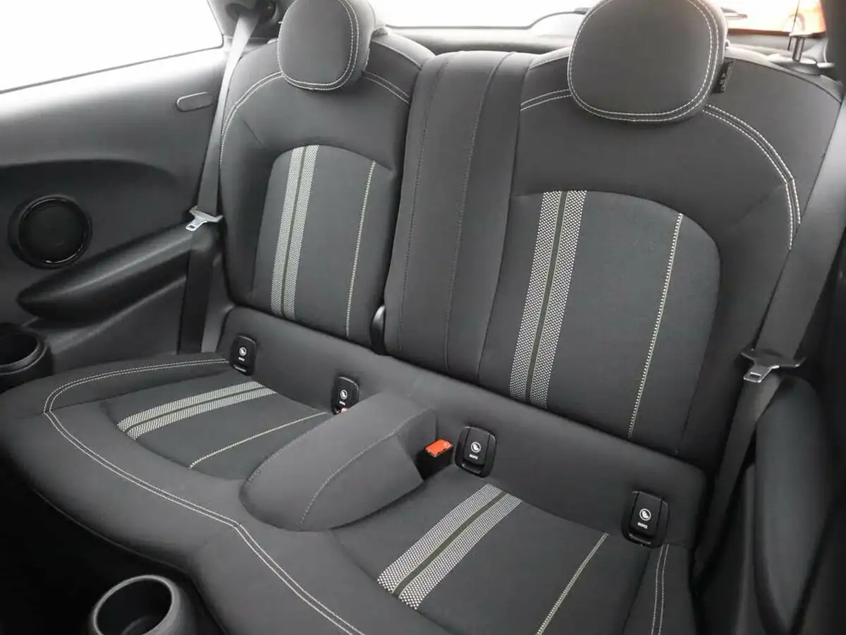 2019-mini-cooper-15-cooper-sport-hatchback-3d-big-14