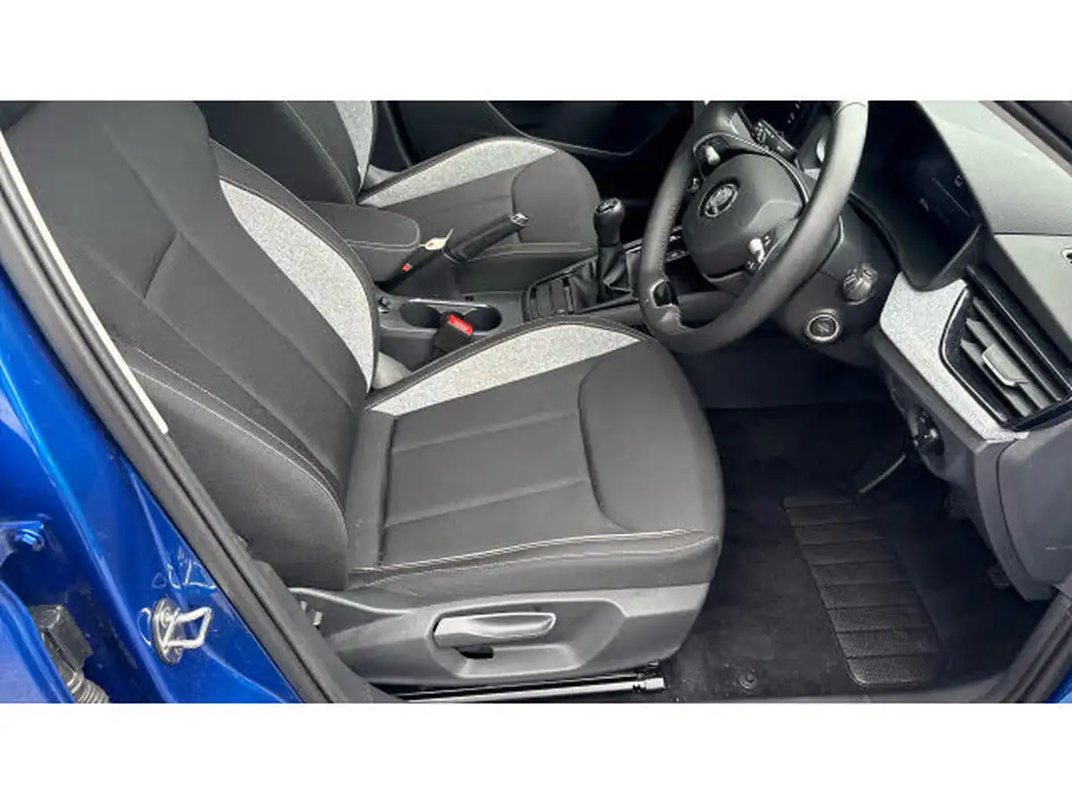2024-skoda-scala-10-tsi-se-116ps-big-14