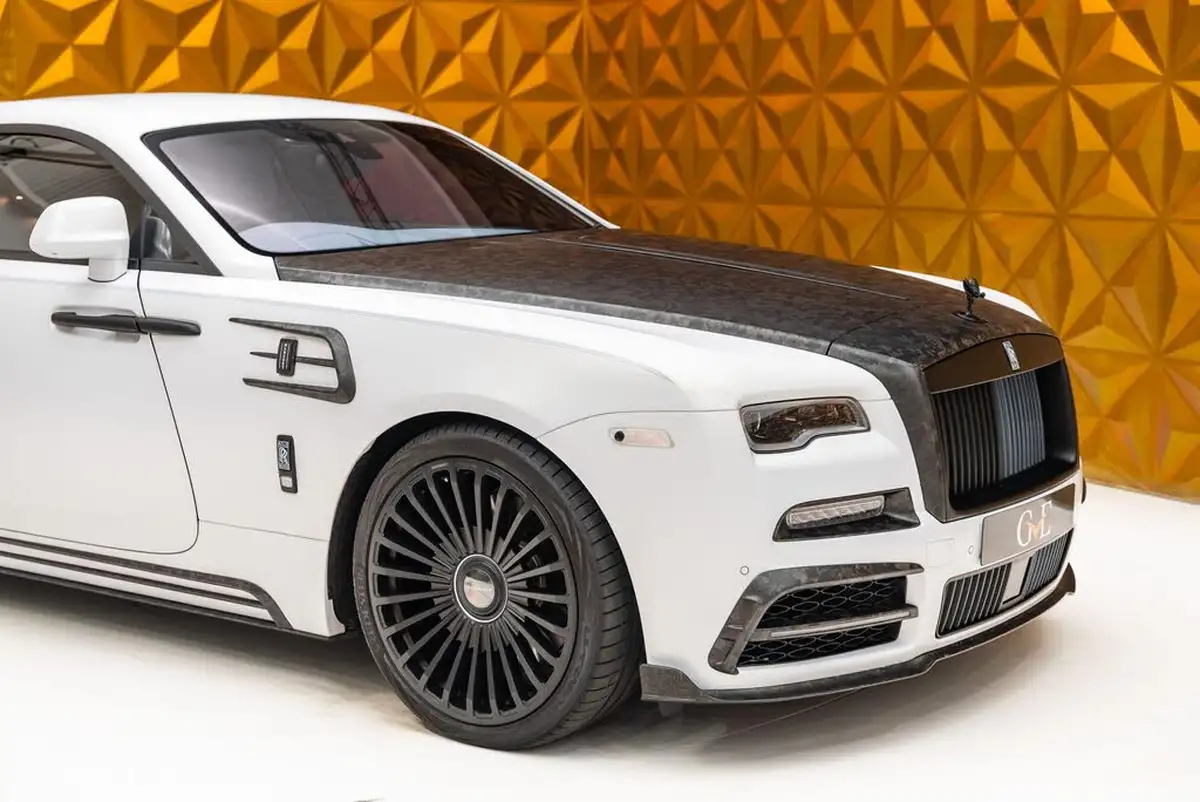 2024-rolls-royce-wraith-66-big-11