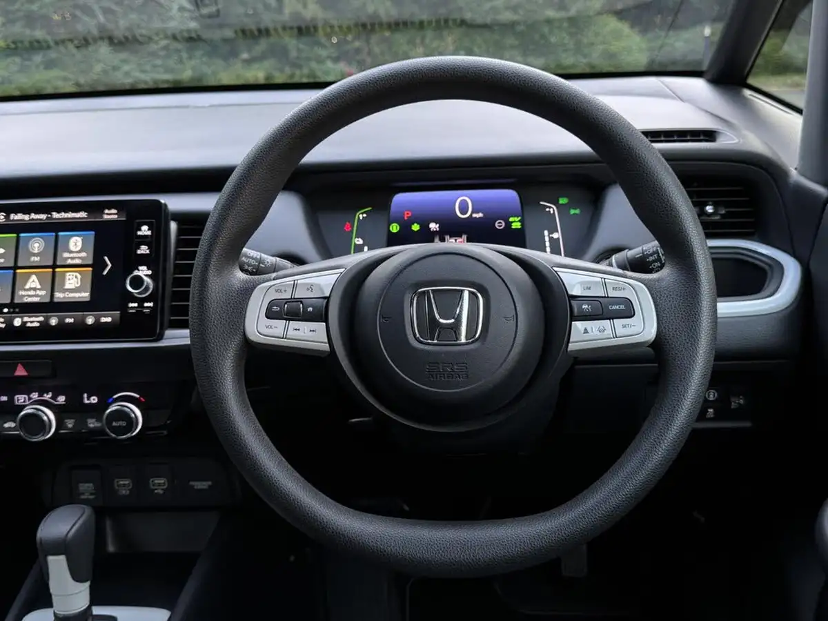 2021-honda-jazz-15-i-mmd-sr-109ps-big-14