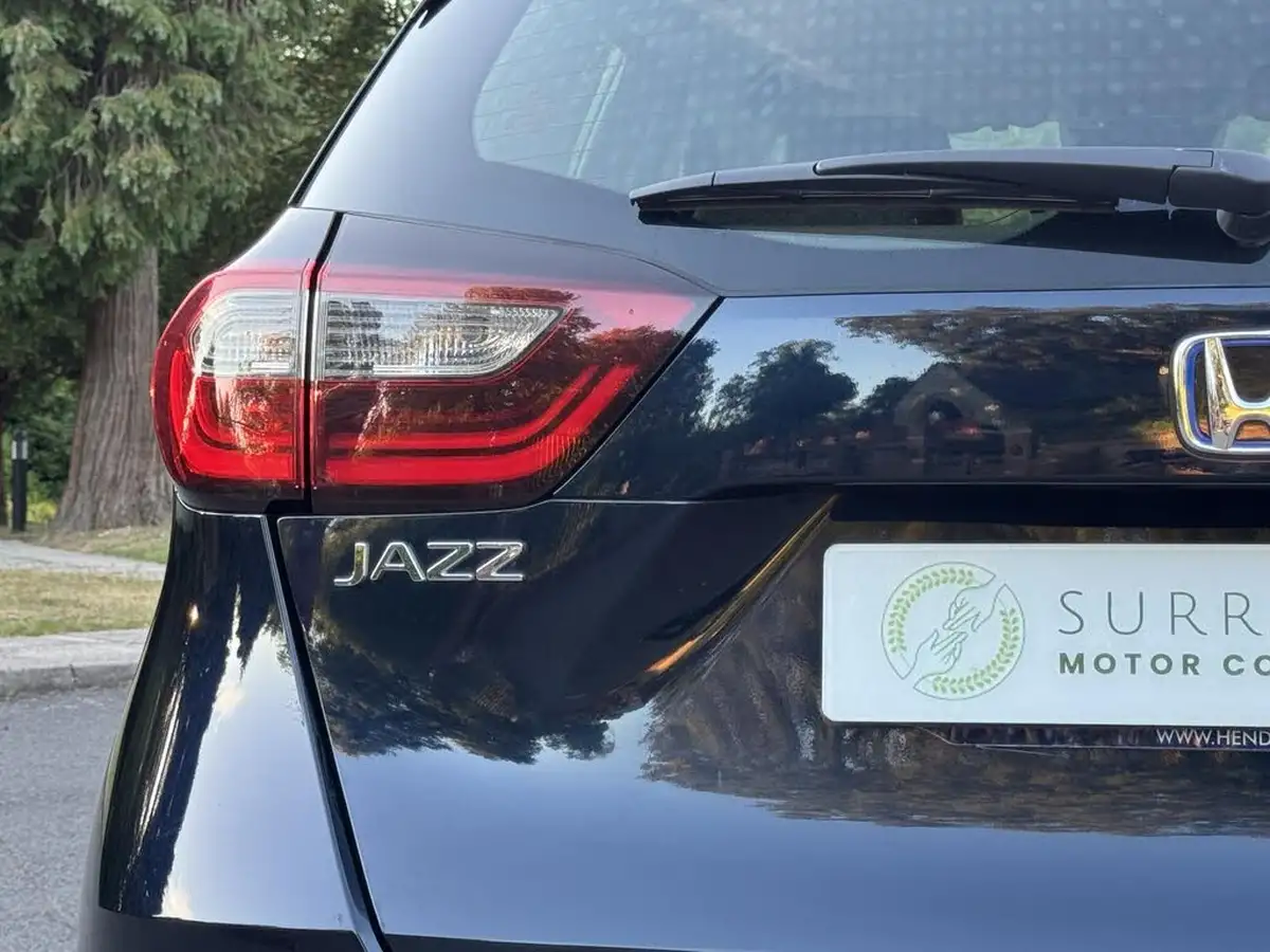 2021-honda-jazz-15-i-mmd-sr-109ps-big-38