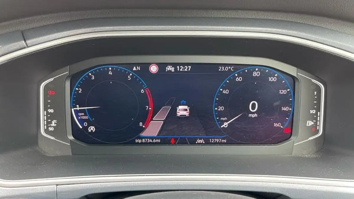 2024-volkswagen-t-roc-10-tsi-style-115ps-hatchback-5d-big-50