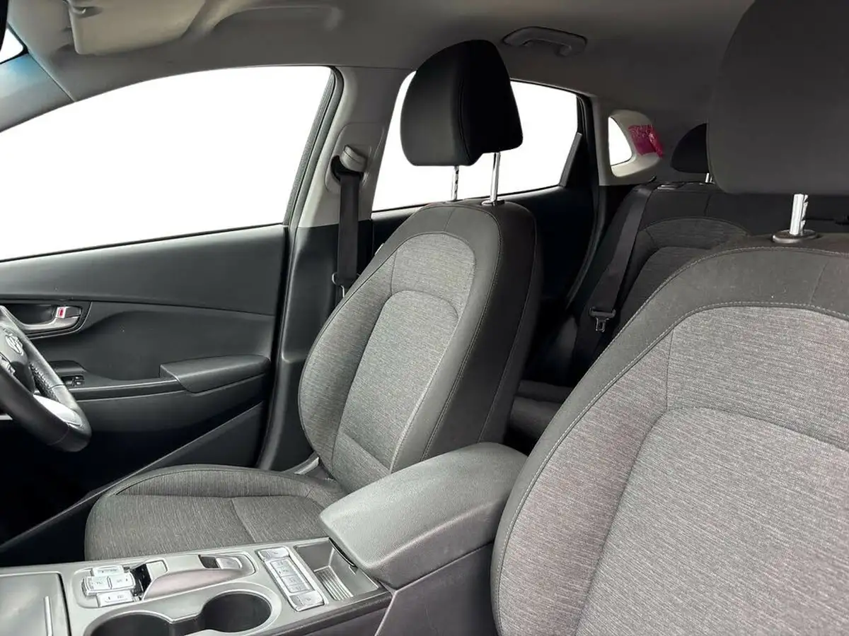 2022-hyundai-kona-e-premium-136ps-39kwh-big-8
