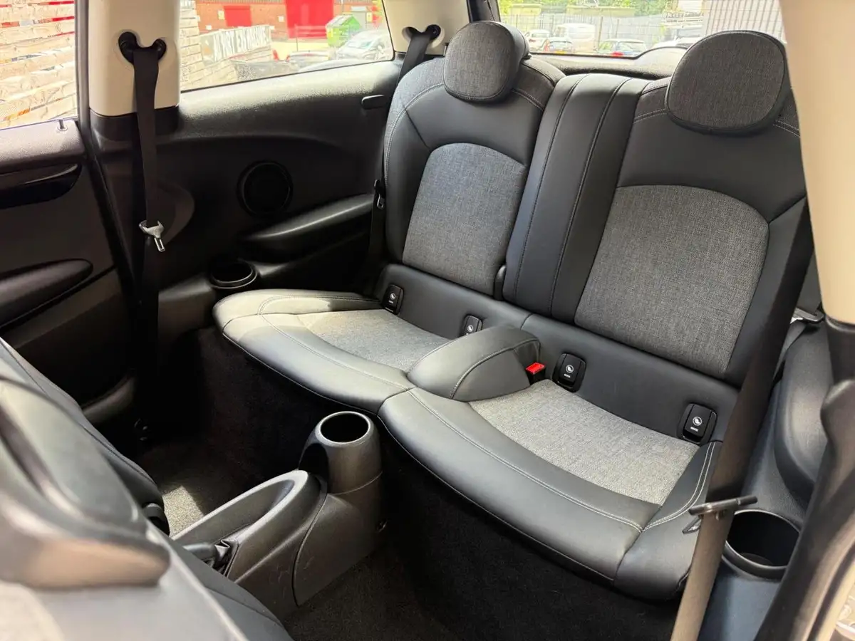 2016-mini-cooper-20-cooper-s-chili-ss-hatchback-3d-big-7
