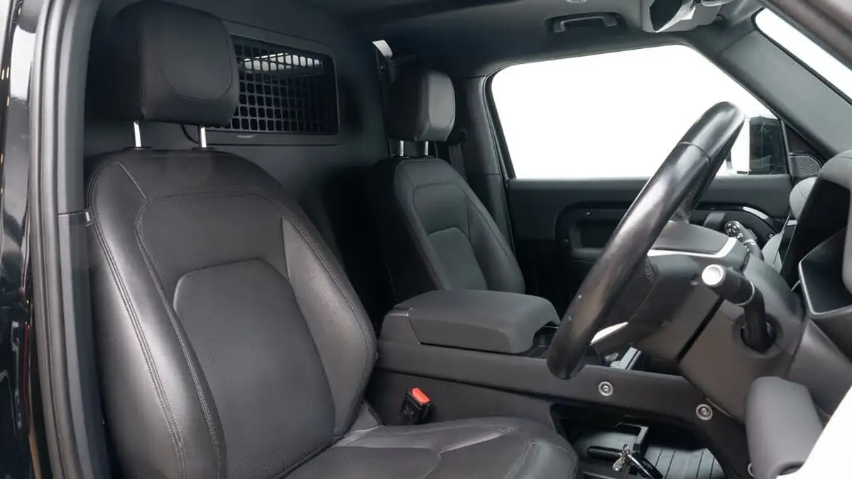 2023-land-rover-90-defender-30-d250-hard-top-se-90-2997cc-big-2