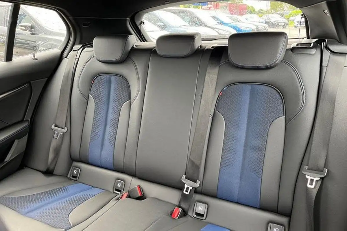 2022-bmw-1-series-15-118i-m-sport-lcp-dct-big-19