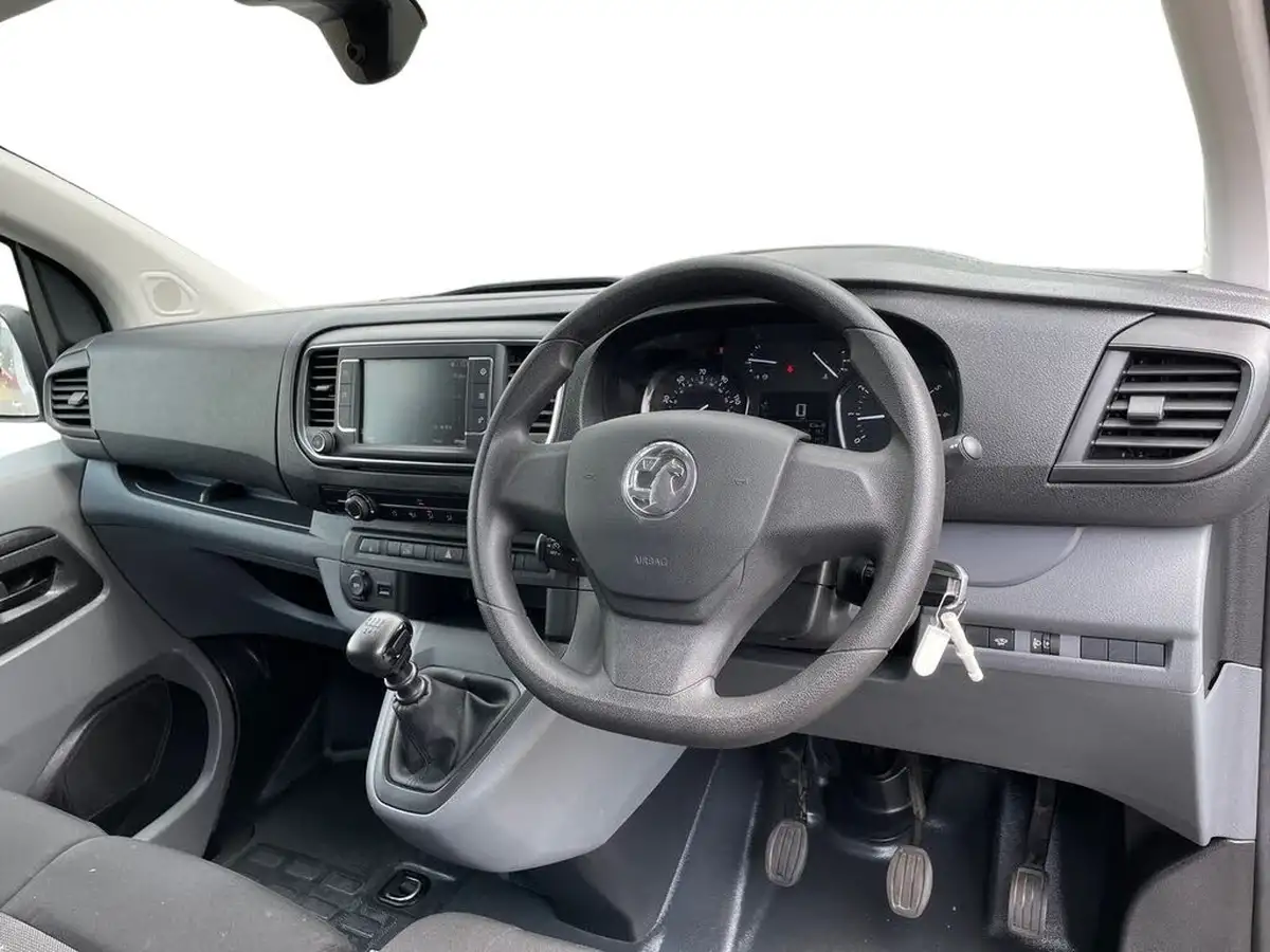 2022-vauxhall-vivaro-15td-2900-l2h1-sportive-big-12