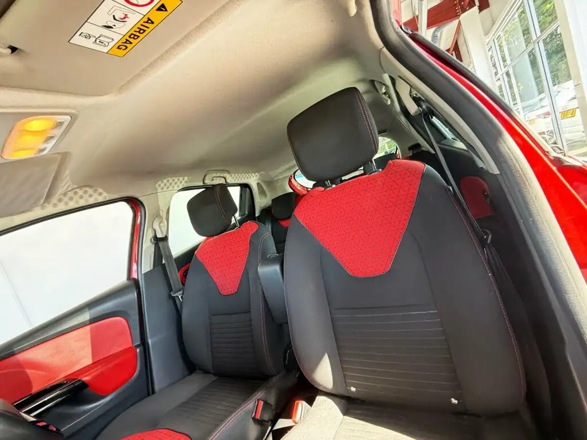 2013-renault-clio-09-dynamique-s-big-12