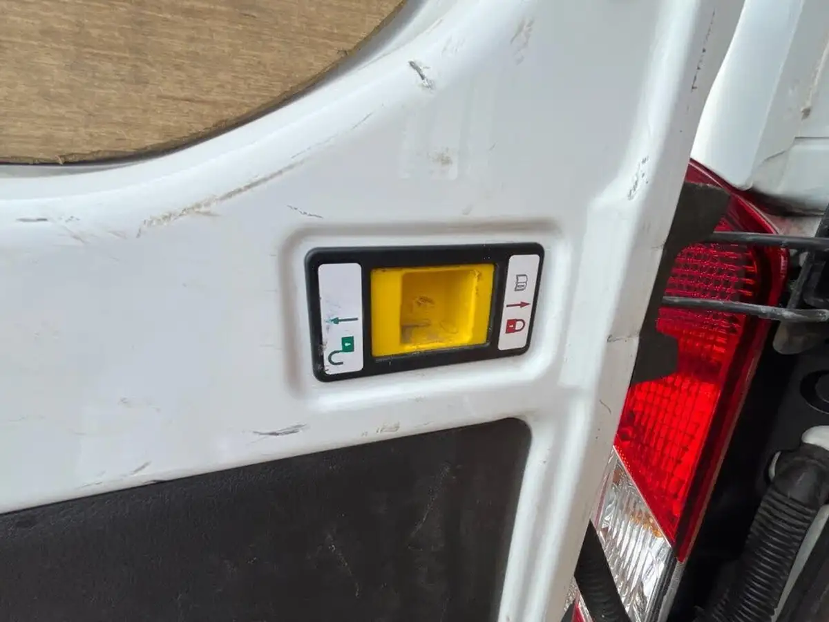 2022-ford-transit-20tdci-350-l2h2-leader-130pseu6d-rwd-panel-van-big-25