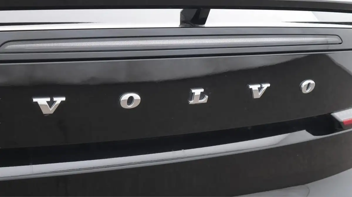 2022-volvo-c40-e-twin-recharge-pro-big-20