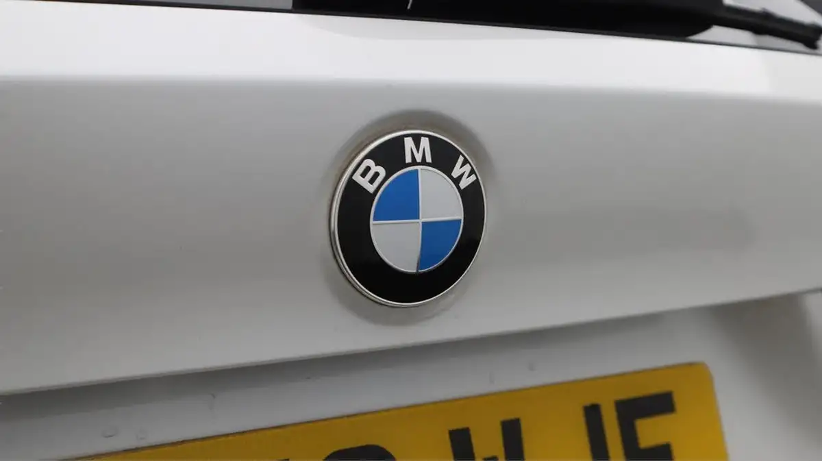 2019-bmw-x1-20-sdrive20i-m-sport-big-21
