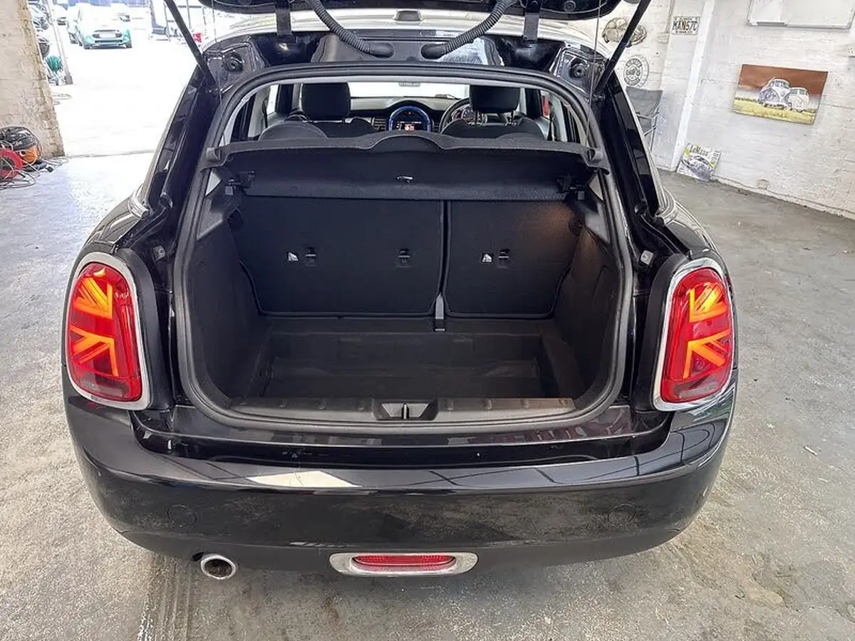 2018-mini-cooper-15-cooper-series-ii-ss-hatchback-5d-big-9