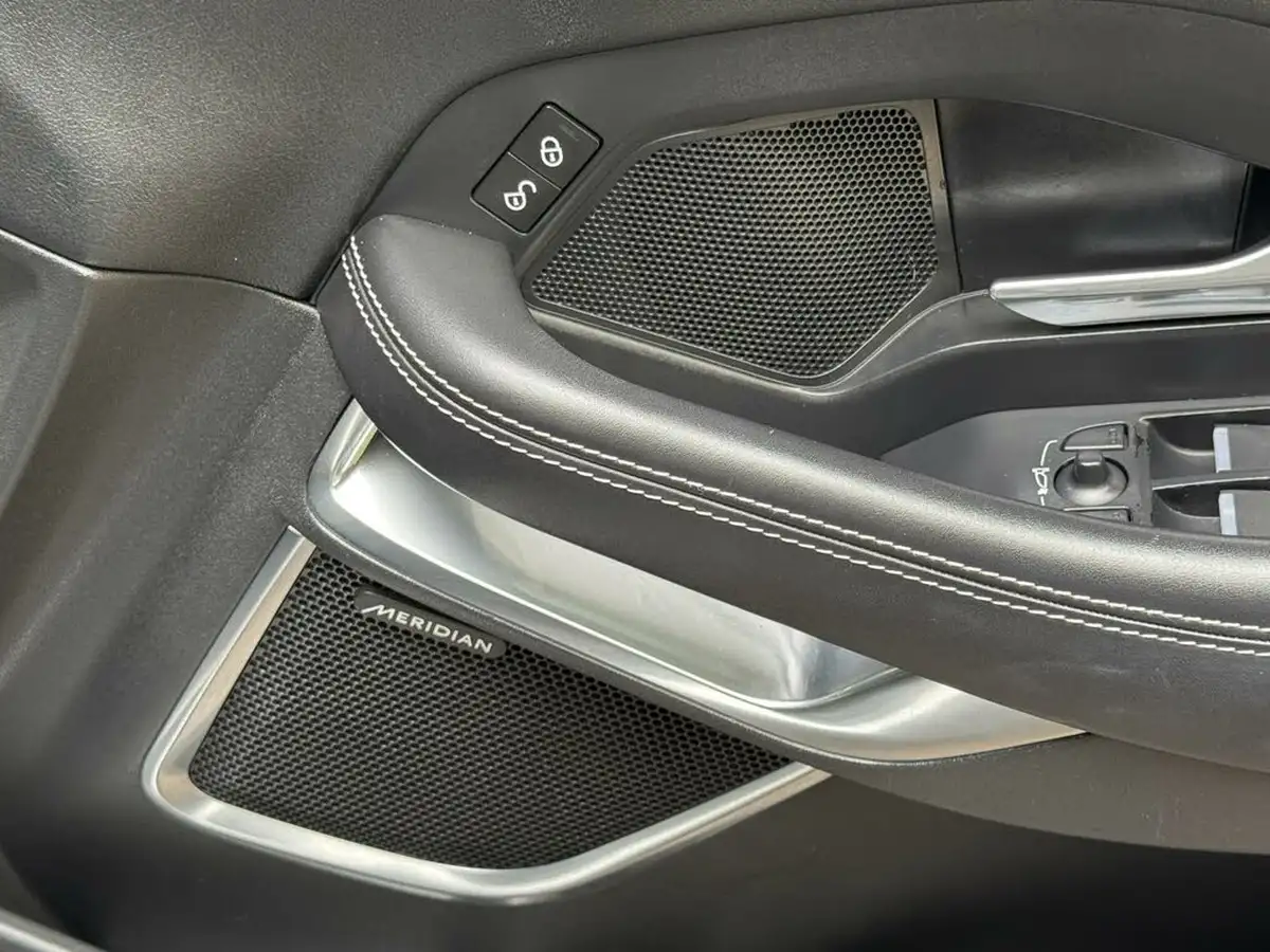 2018-jaguar-e-pace-20-i4d-r-dynamic-hse-180ps-ss-big-40