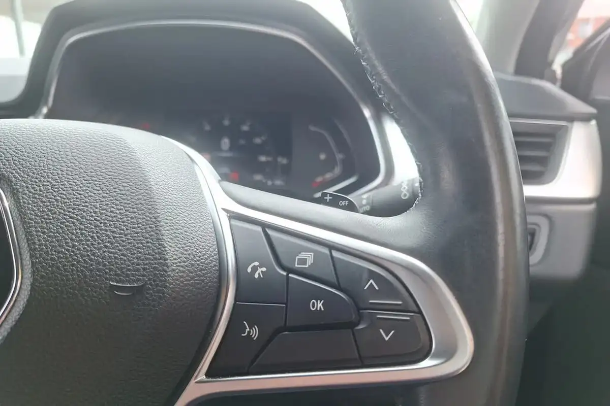 2020-renault-captur-13-tce-s-edition-130bhp-edc-auto-big-32
