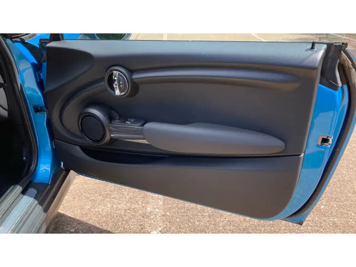 2017-mini-cooper-12-one-3d-big-35