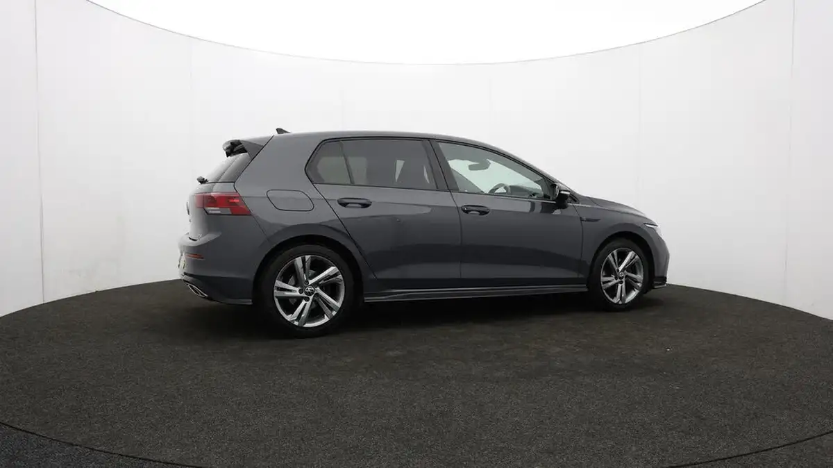 2022-volkswagen-golf-15-etsi-r-line-150ps-hatchback-big-37