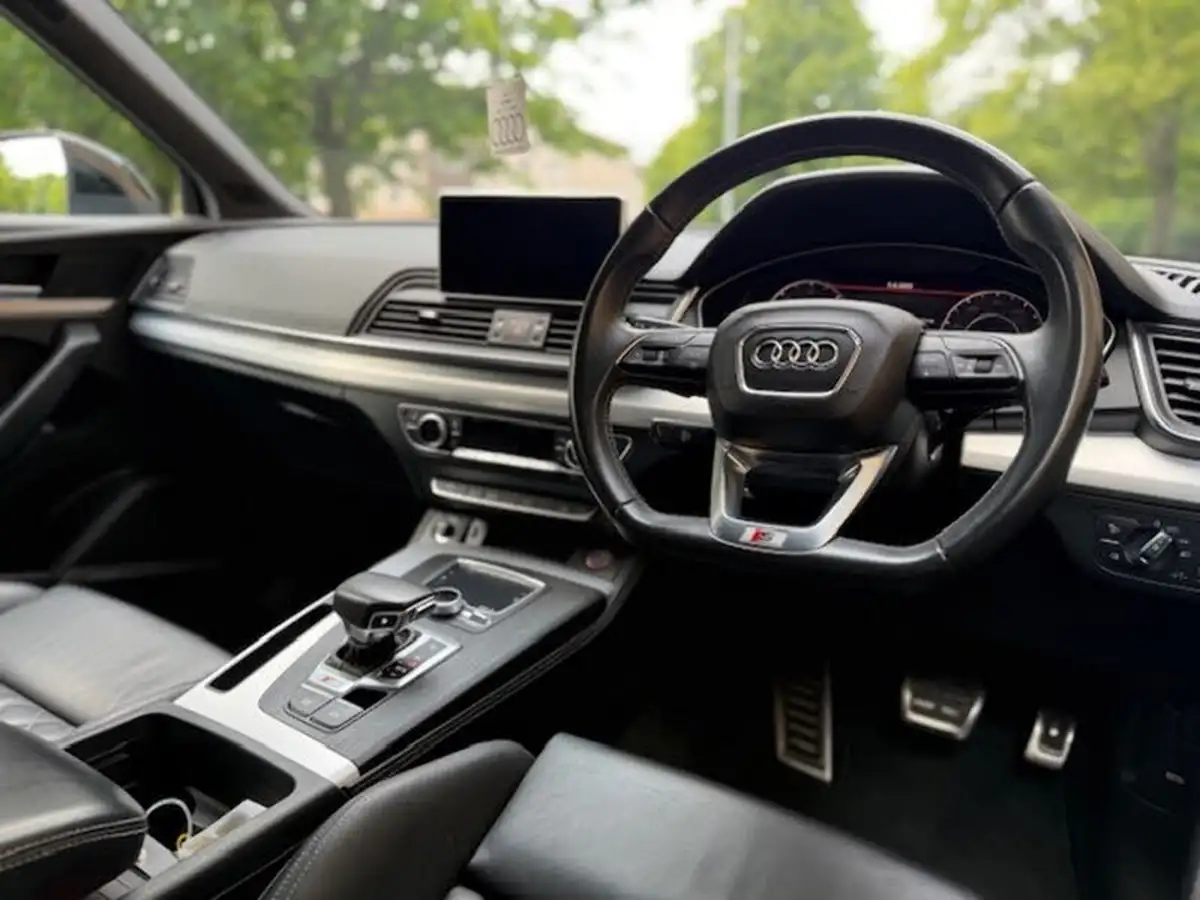 2019-audi-sq5-30tdi-big-10