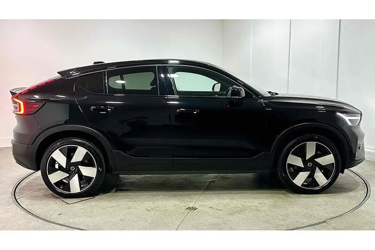 2022-volvo-c40-e-twin-recharge-pro-big-4