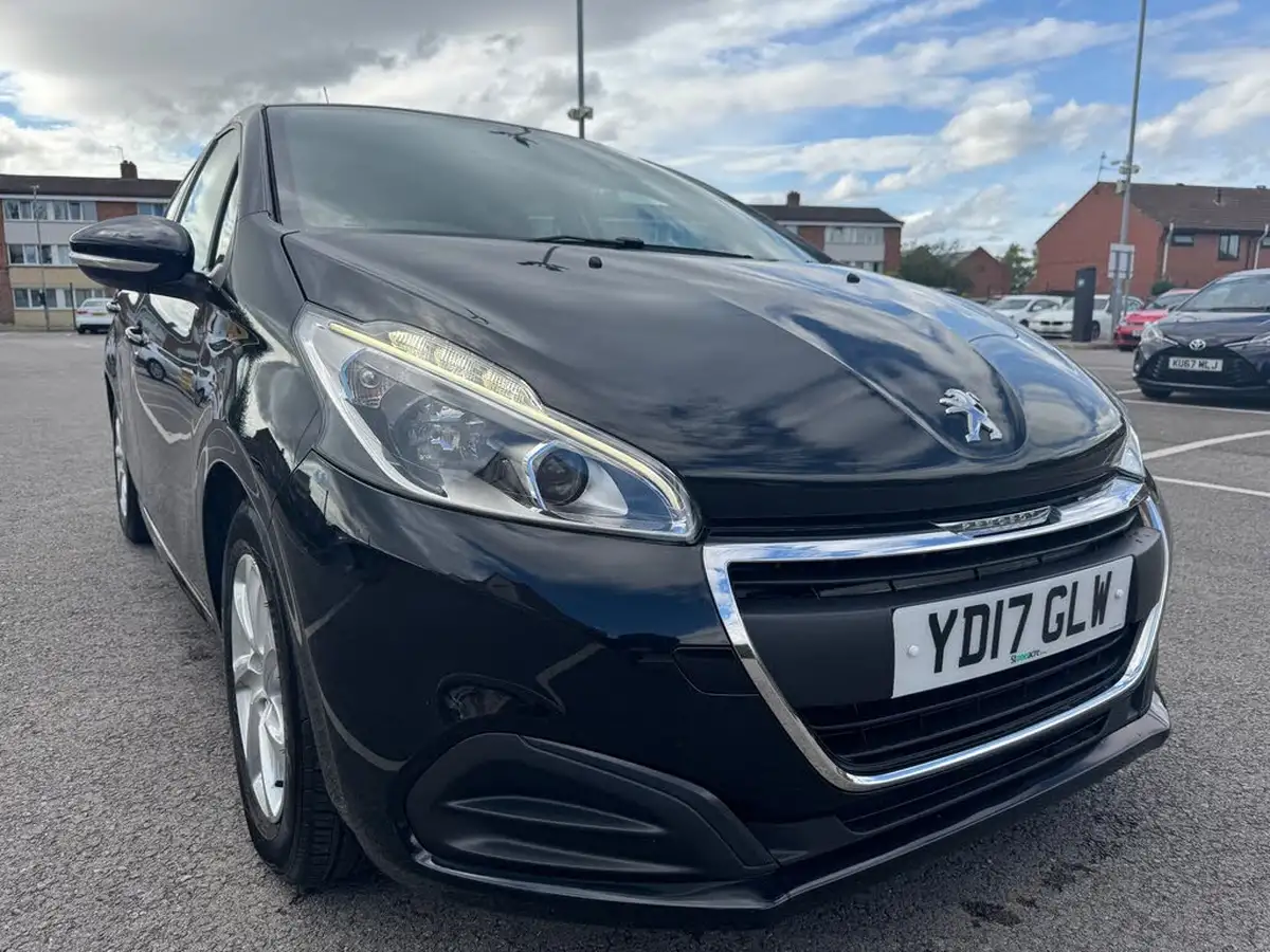 2017-peugeot-208-12-puretech-active-82bhp-5d-big-1