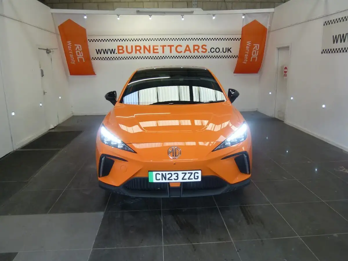 2023-mg-mg4-e-trophy-ev-203ps-long-big-3