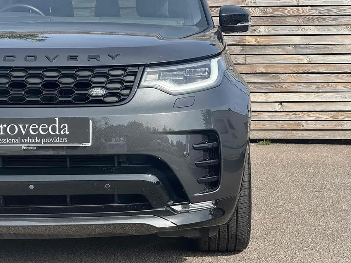 2023-land-rover-discovery-30-d300-dynamic-hse-big-8