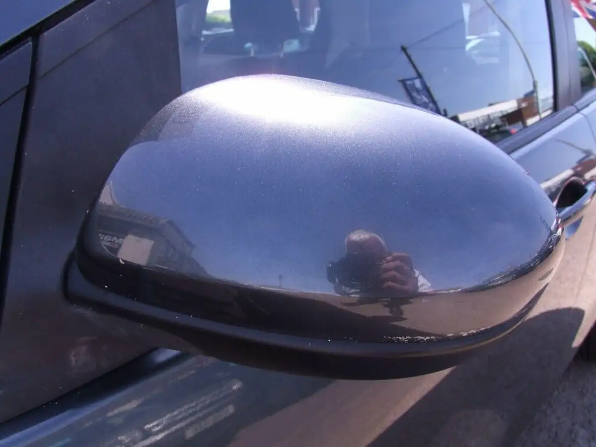 2011-mazda-mazda2-13-ts2-5d-big-13